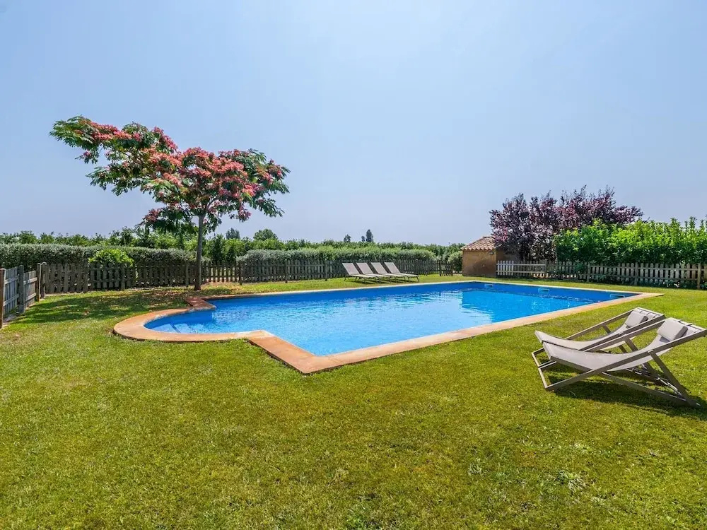 Large Farmhouse with Private Pool & Large Garden near Beach - фото 15