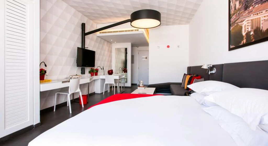 The Smallville Hotel - фото 41