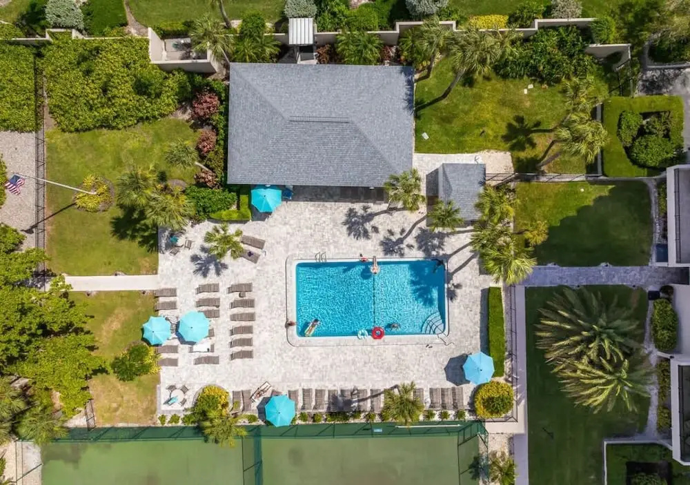 Coastal Lakehouse Condo on Siesta Key Public Beach