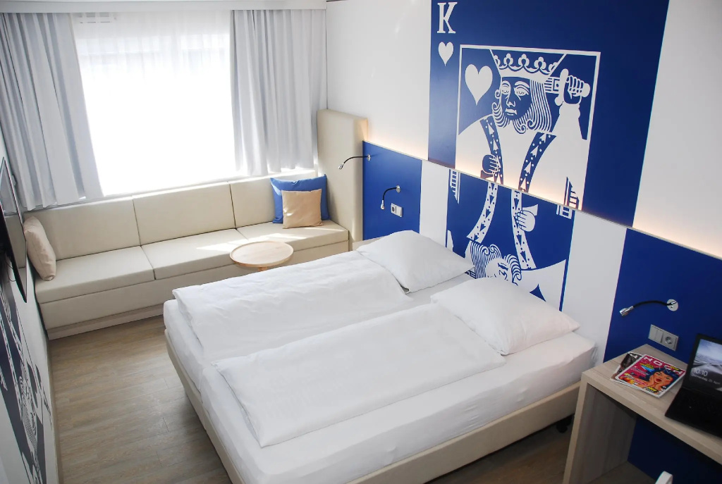 Comfort room
