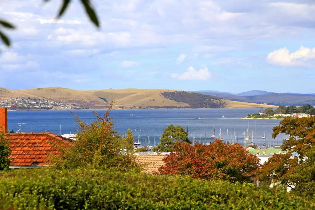 Beach & Waterfront