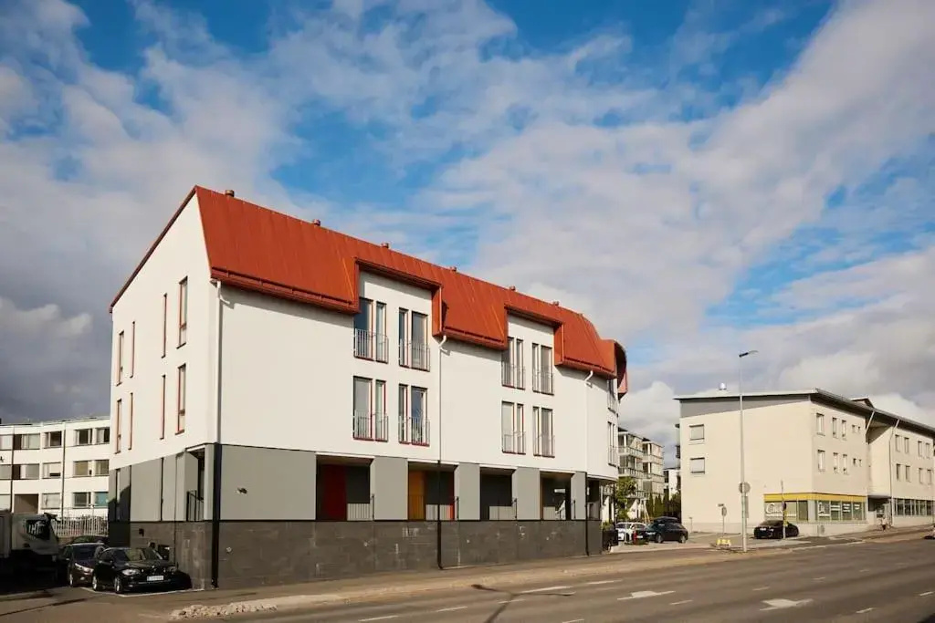 New apartment w/WiFi & car park