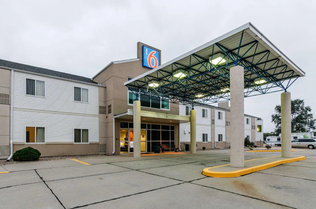 Motel 6 Kearney, NE