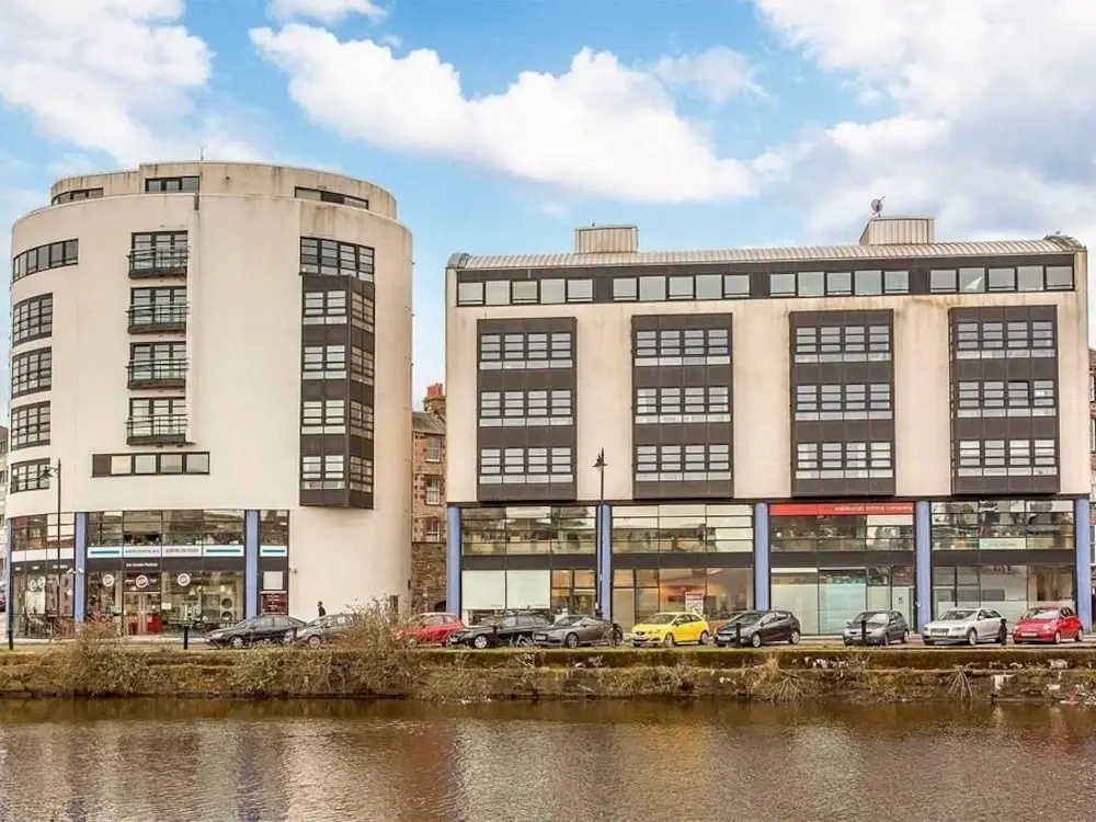 Luxurious Braemore Apartment at The Shore