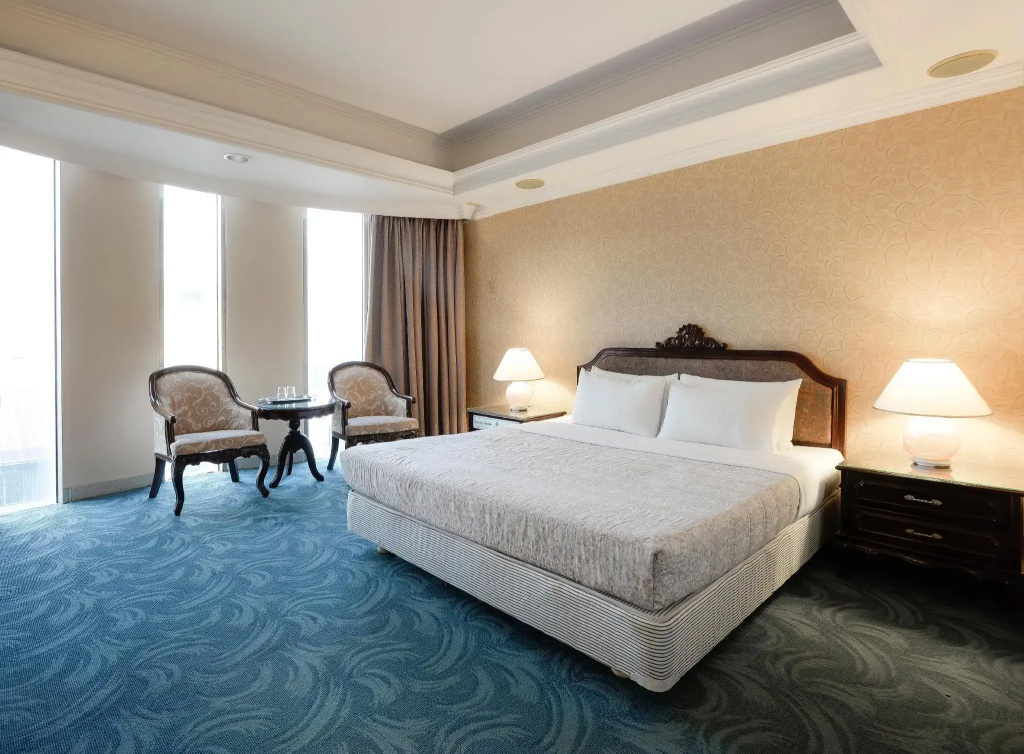 Economy room
