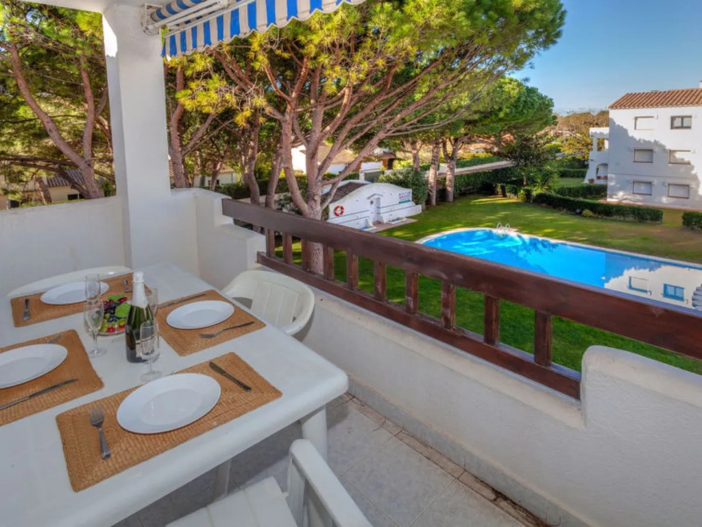 Balcony & Terrace