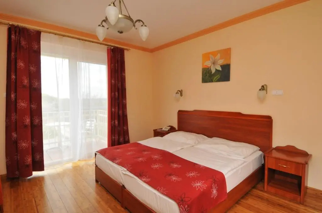 Fried Castle Hotel and Restaurant - Chambres