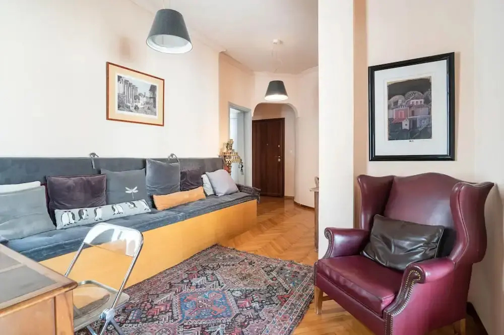 Neoclassical Athenian 2-bed Apt Balcony