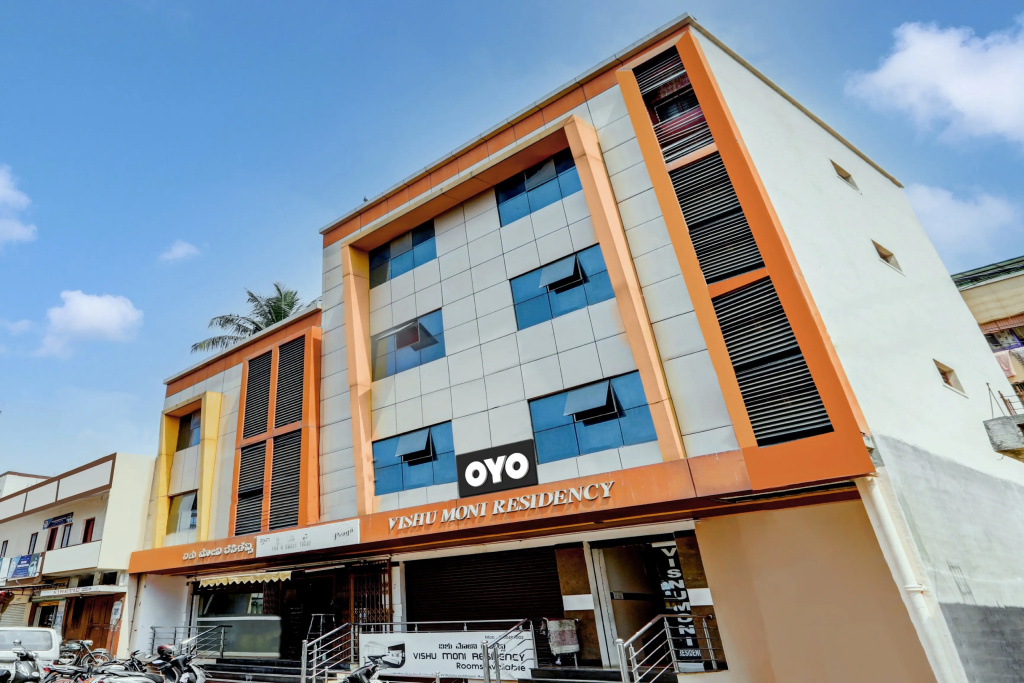 Hotel O Vishu Moni Residency