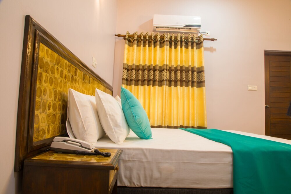 Pigeon Island Beach Resort