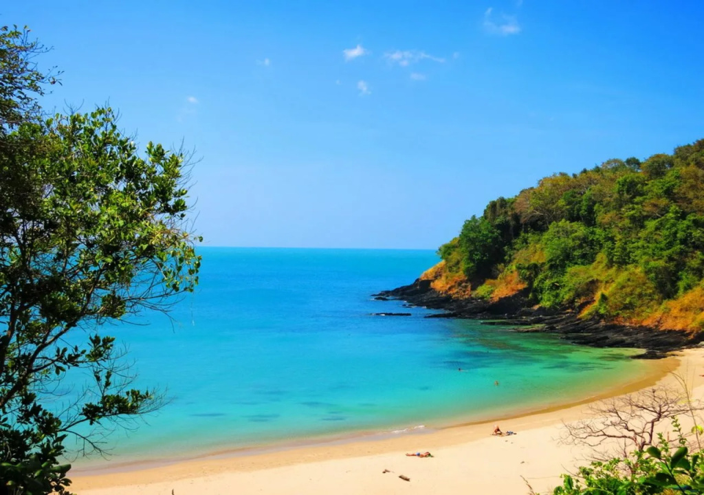Beach & Waterfront