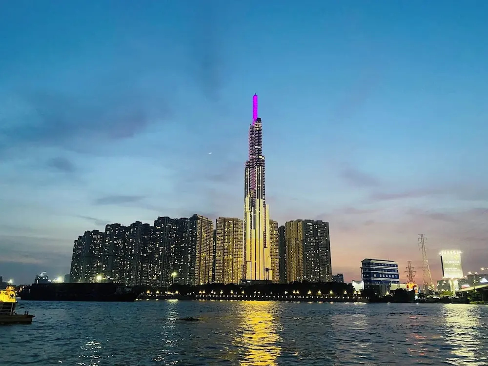 Landmark 81 By KVG Suite Apartment