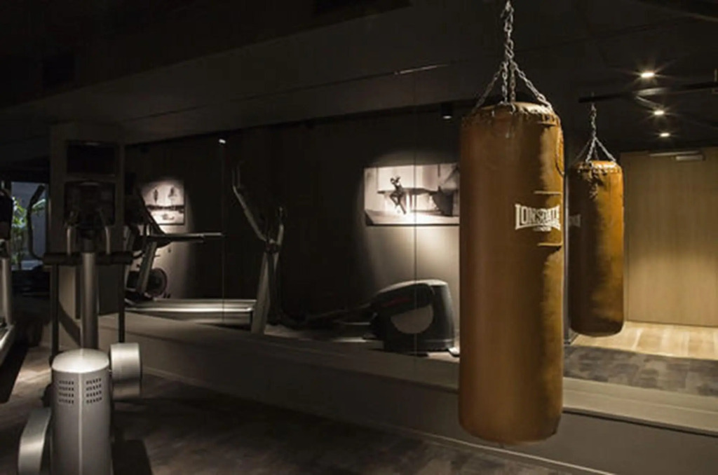 Yurbban Trafalgar Hotel picture