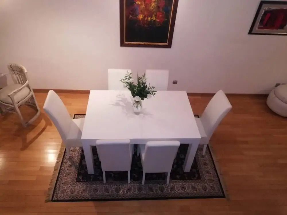 Queens Apartments — фото 3