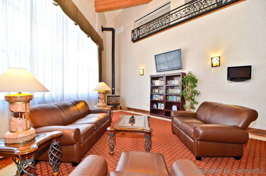Empieria High Sierra Hotel