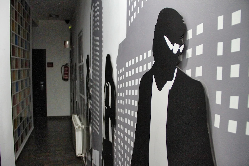 JC Rooms Santa Ana