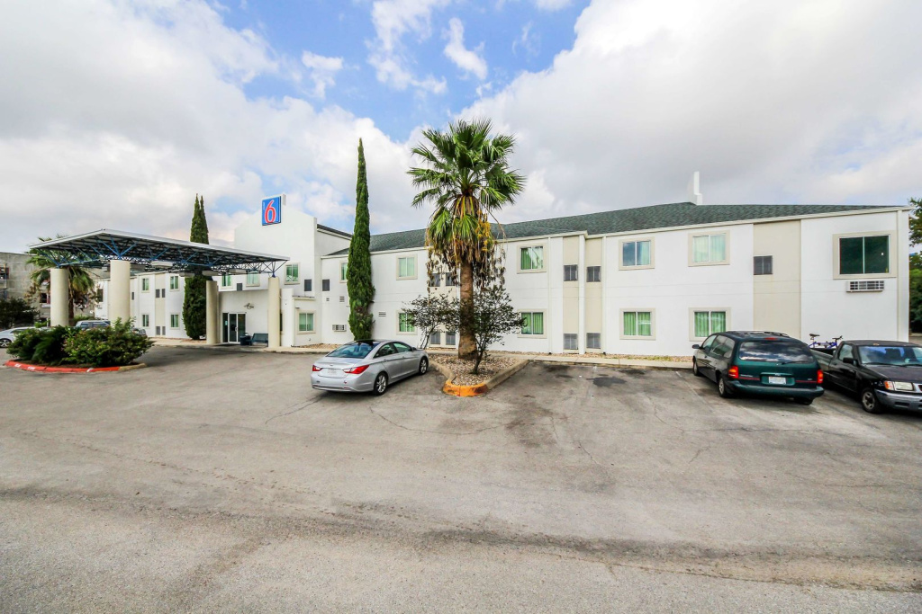 Motel 6 New Braunfels, TX