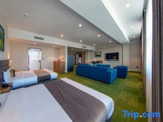 Business Family Suite