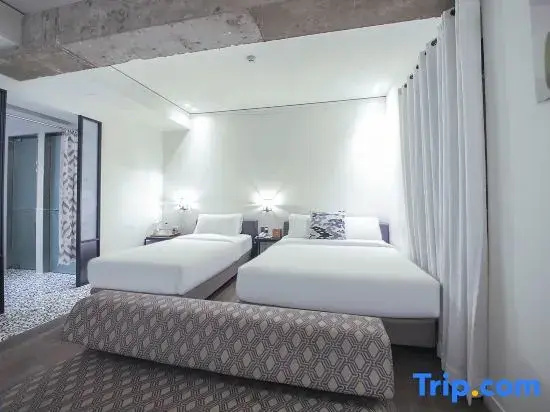 Royal Double Suite (twin beds)