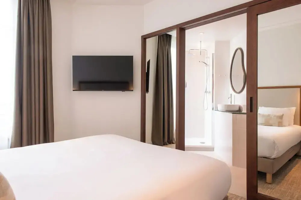 Superior Double room (full double bed)