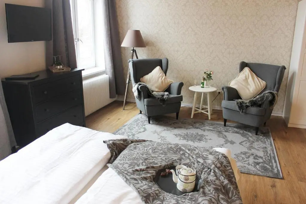 Standard Triple room with sea view