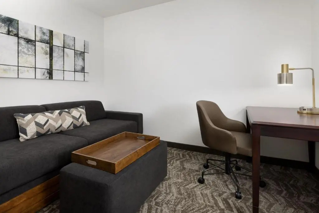 SpringHill Suites by Marriott Fresno - Chambres