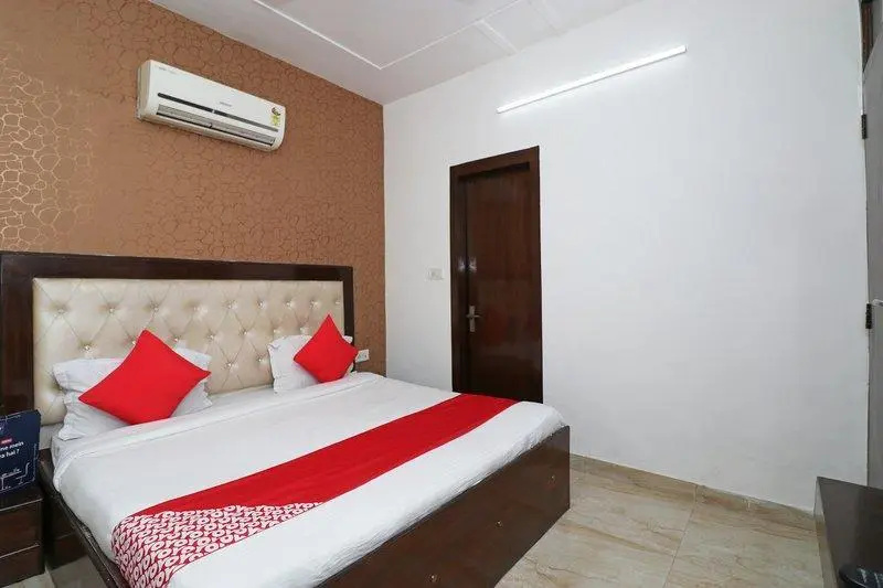 Hotel Grace by OYO Rooms