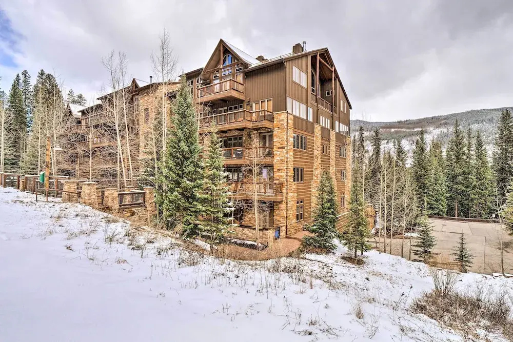 Ski-out Keystone Resort Condo w/ Private Balcony