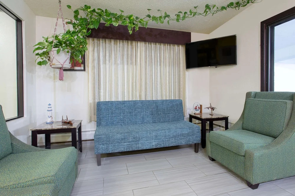 Lobby & Reception