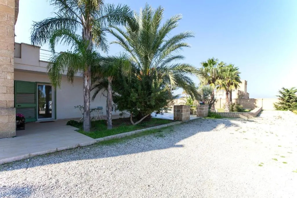Villa piscina 5 camere 5 bagni spiaggia Ionio m780