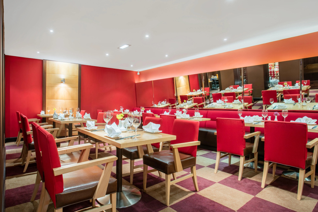 Crowne Plaza Manchester Airport by IHG - фото 31
