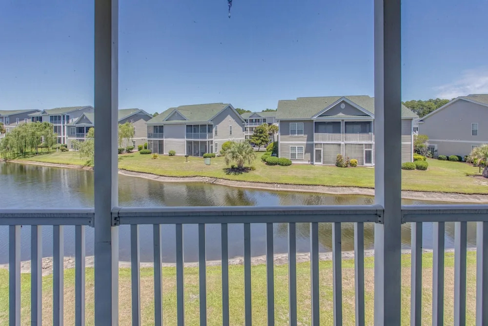 Pool & Hot Tub Access! Waterfront Sunset Beach Gem
