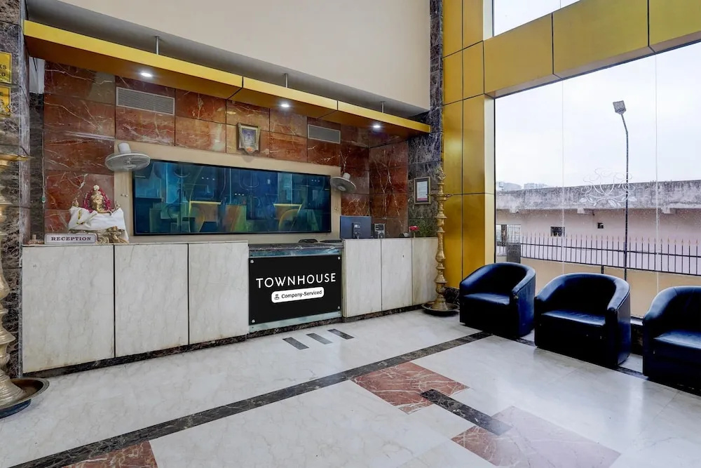 Super Townhouse Koyambedu Royal Plaza