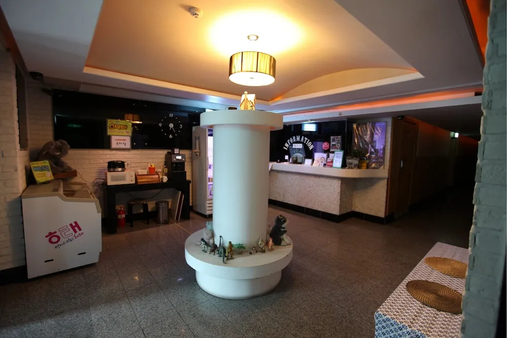 Theme 21 Motel