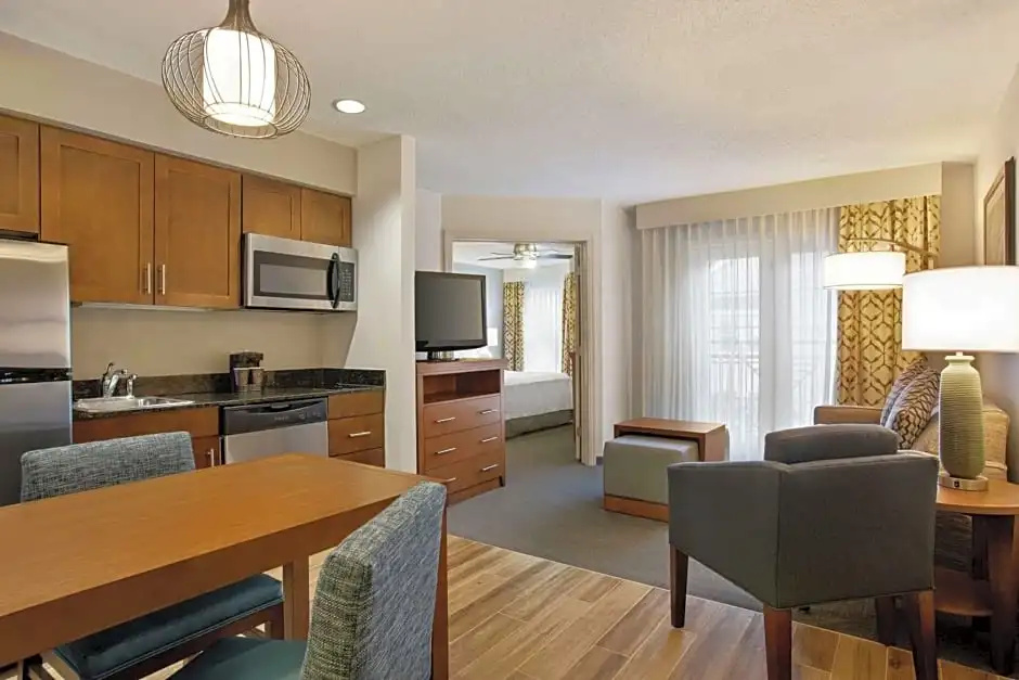 Homewood Suites by Hilton Kansas City-Airport - Chambres