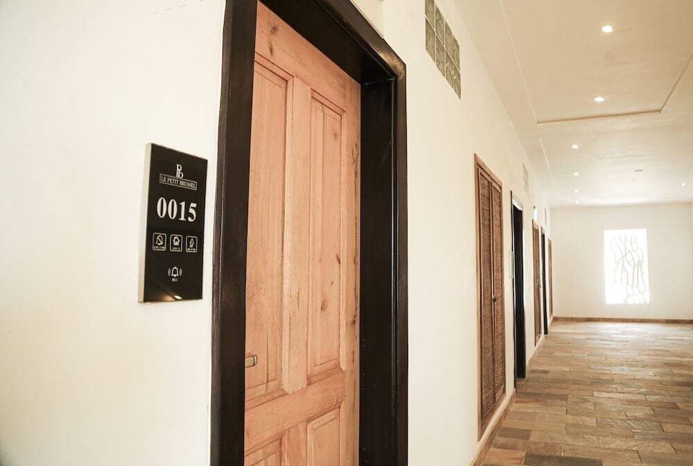 Image 12