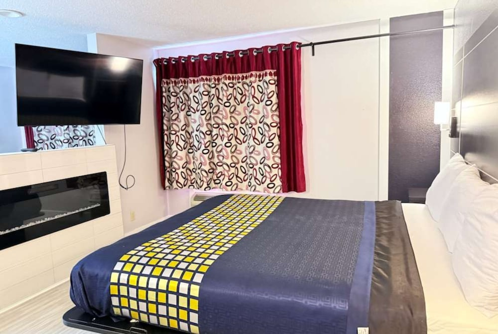 Double Suite (full double bed)