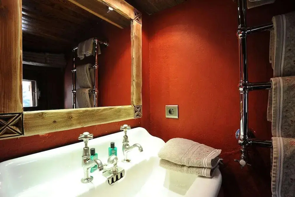 Afficher la photo 8 — Hôtel Les Chalets de Philippe avec Jacuzzis privatifs