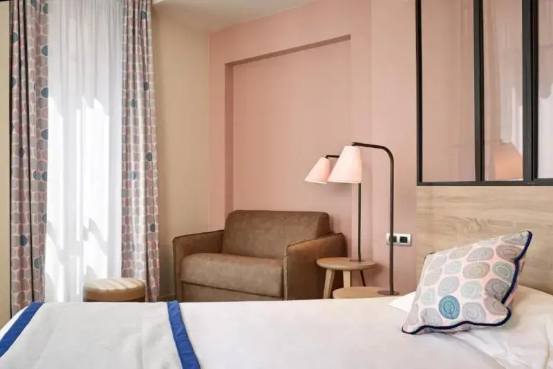 Hotel de Sevigne 44
