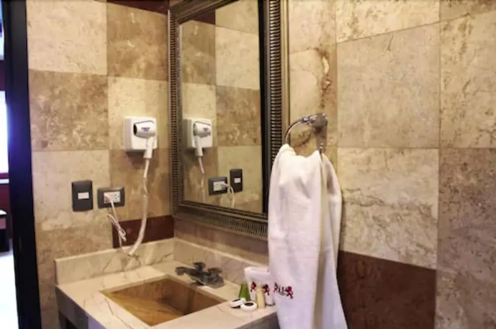 Hotel Leones - Chambres