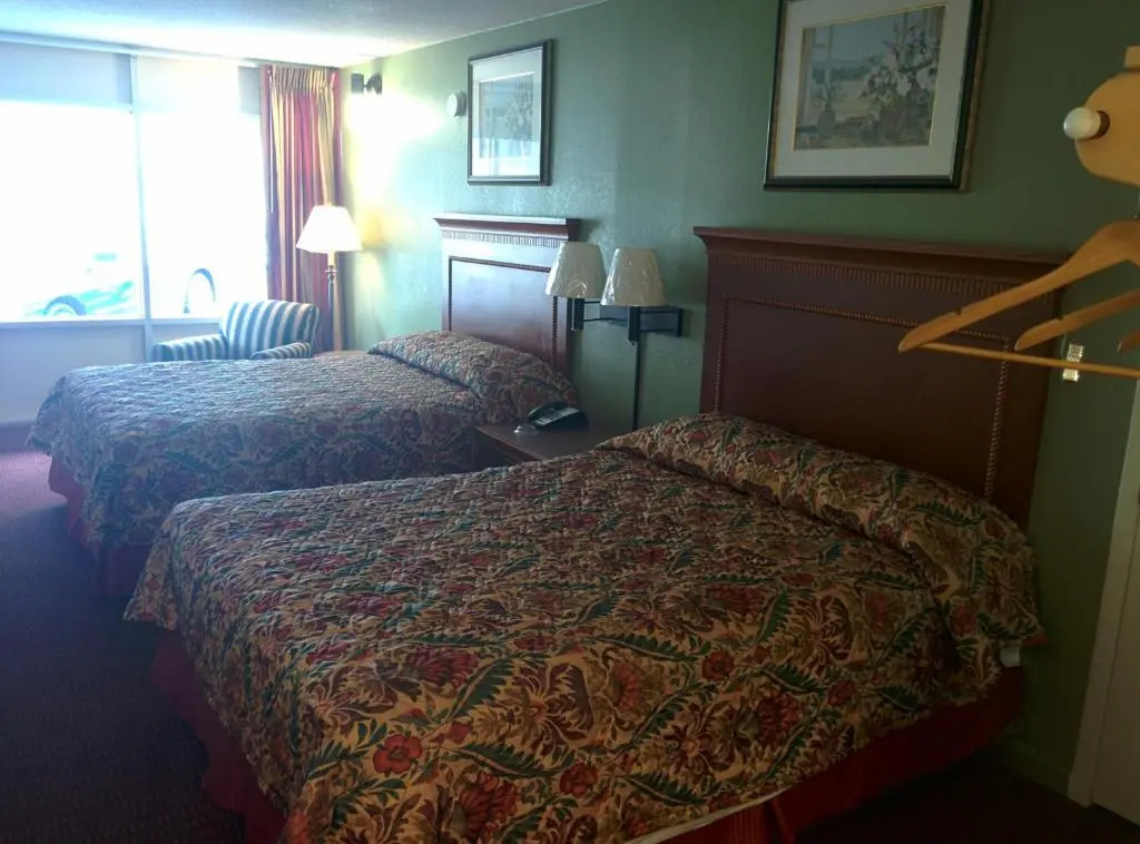 Standard Double room with partial view (full double bed)
