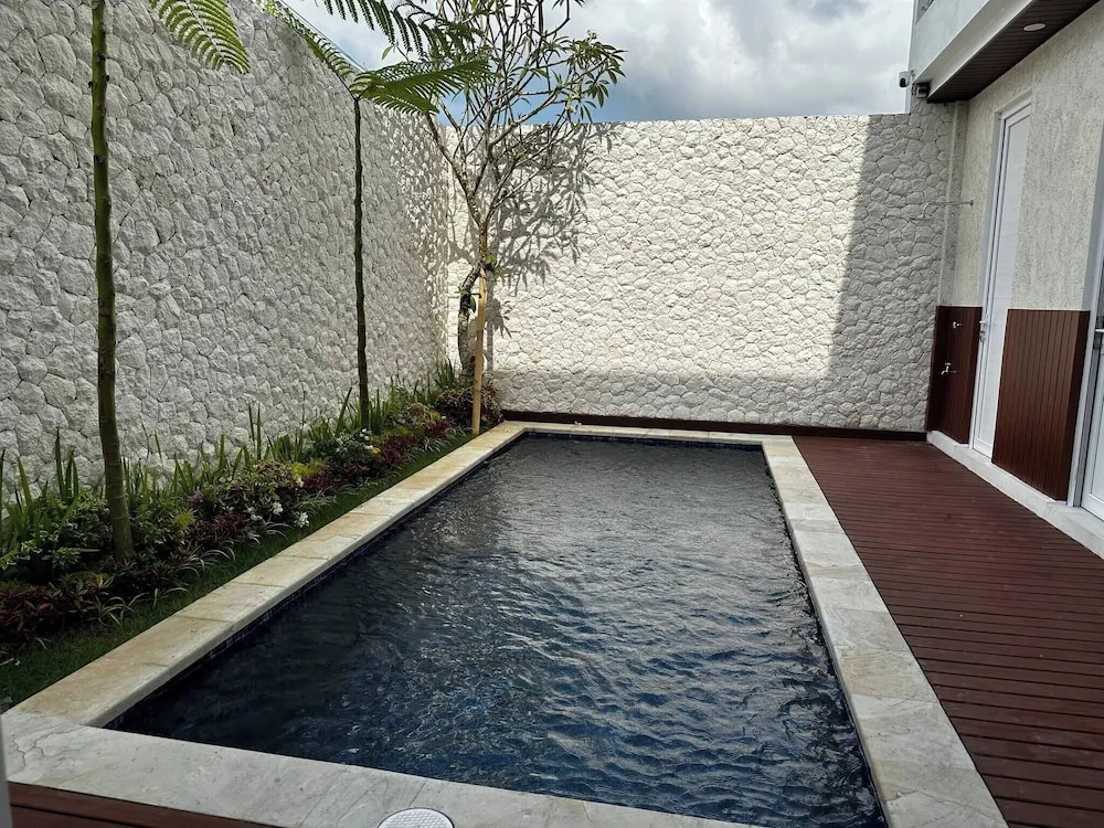 Newly Built "villa Na Bali"