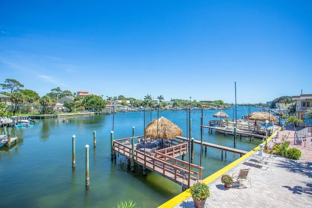 Bayview Plaza Waterfront Resort - Chambres