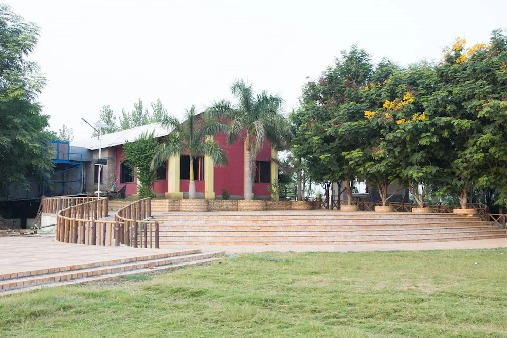 V Resorts Vrindavan Gopala Bhedaghat - Général