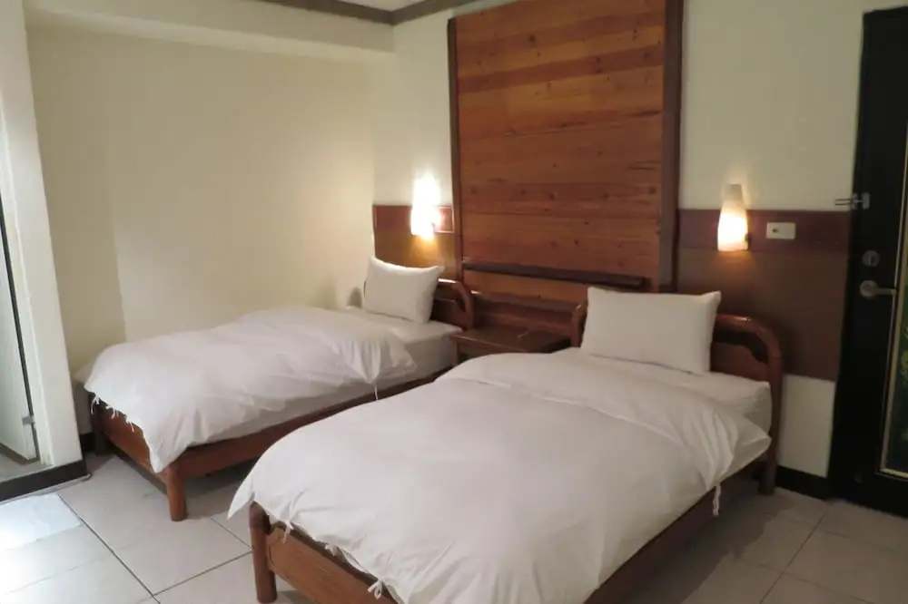 Ising Hotel - Chambres