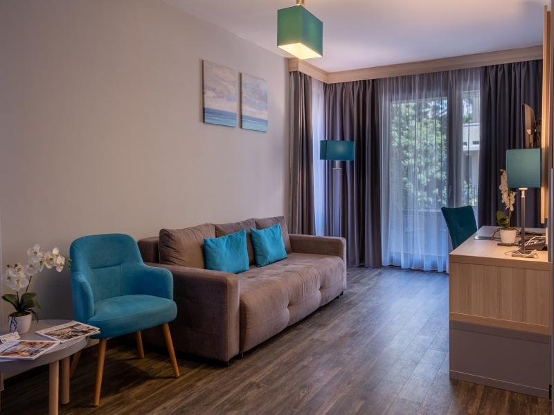 Студия с балконом в Regnum Residence