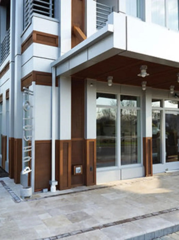 Bungalow Hotel