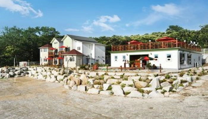 Ganghwa Punggyung gryujineon zip Pension