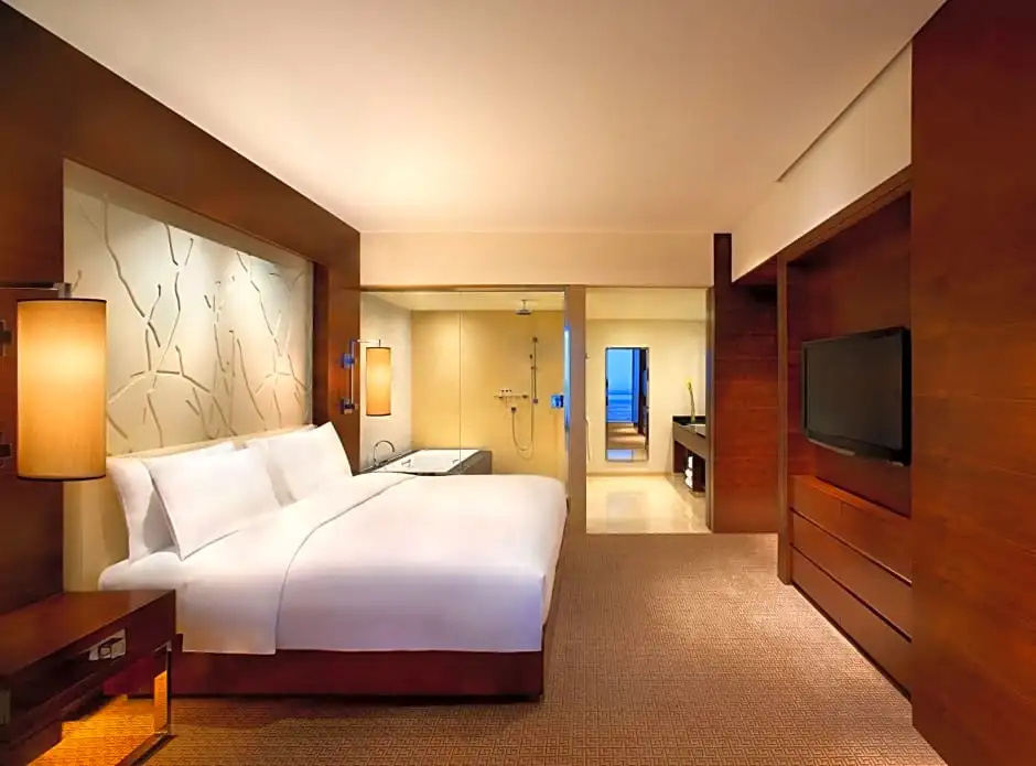 Grand Double Suite (full double bed)