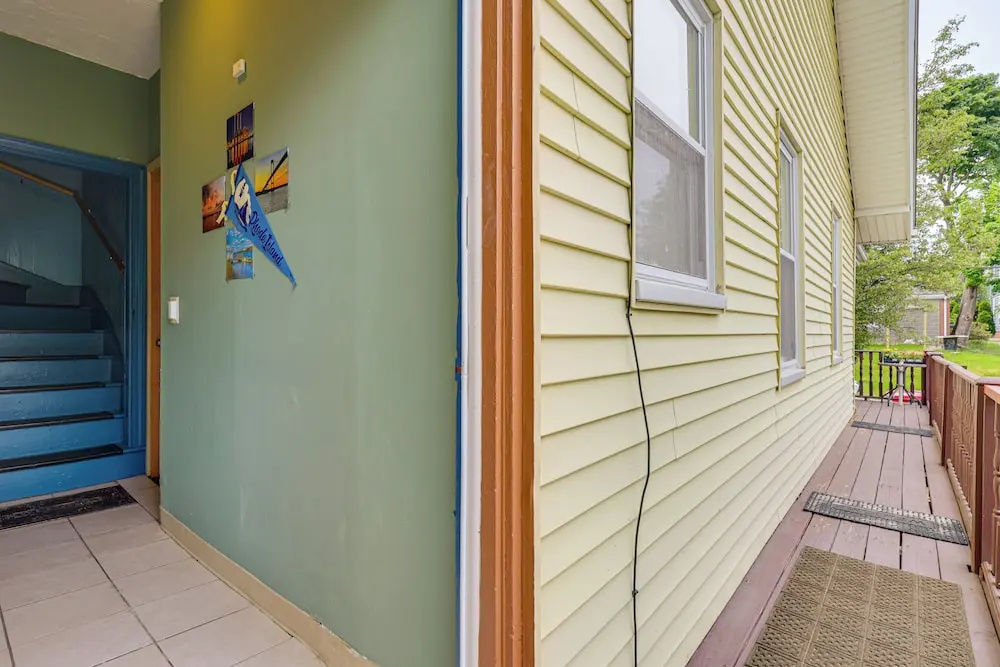 'nanas Tiny Flat' East Side Charmer Near Brown